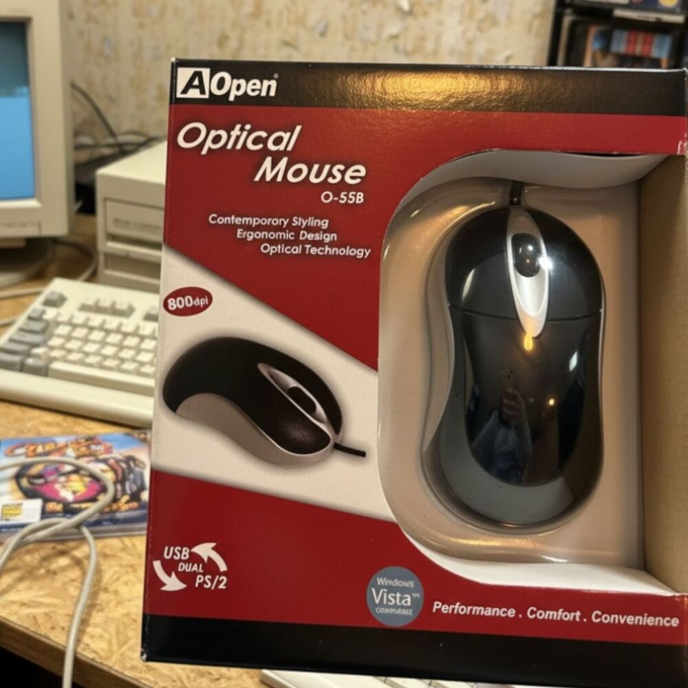 Optical Mouse Contemporary Styling Ergonomic Design Optical Technology O-55B